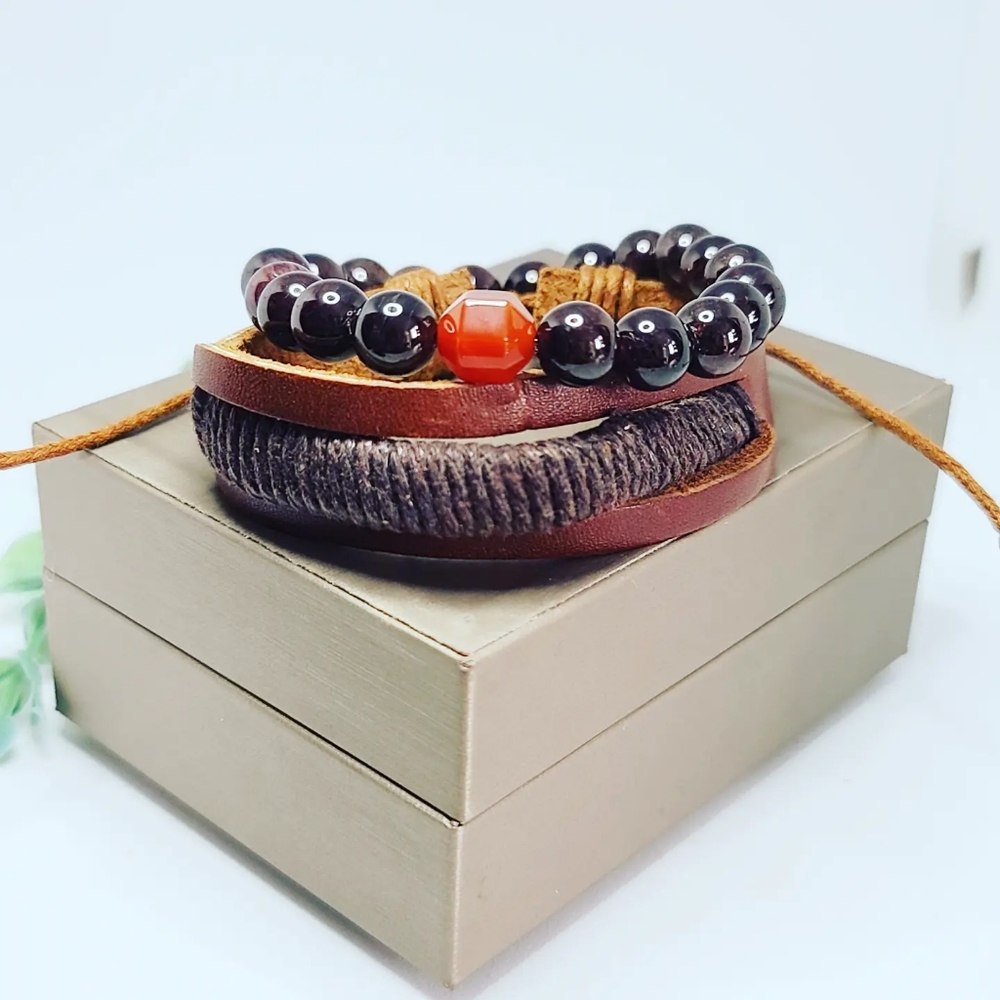 Set of 2 bracelets, Garnet and Red agate